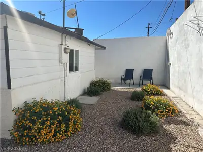 305 North 15th Street D, Las Vegas, NV 89101 Yard