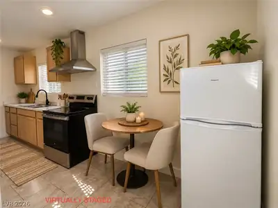 305 North 15th Street D, Las Vegas, NV 89101 Kitchen