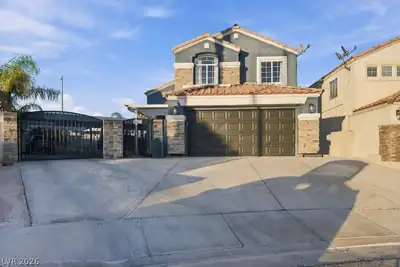 8620 Panuco Way, Las Vegas, NV 89147 Front of Structure