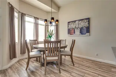 7229 Chic Avenue, Las Vegas, NV 89129 Dining Area