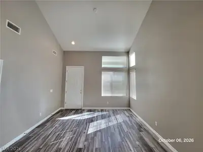 112 Sierra Breeze Avenue, North Las Vegas, NV 89031 Living Room