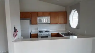 5030 Rainbow Boulevard 205, Las Vegas, NV 89118 