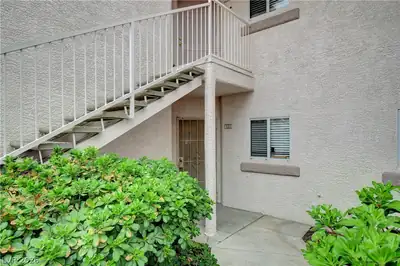 4555 East Sahara Avenue 132, Las Vegas, NV 89104 Entry
