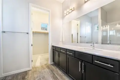 213 INVERBEG Street, Henderson, NV 89012 Primary Bathroom