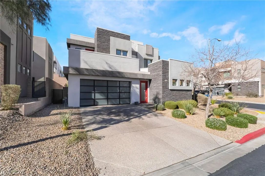 213 INVERBEG Street, Henderson, NV 89012