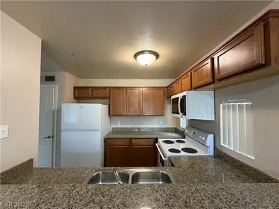 7701 Tackle Drive 208, Las Vegas, NV 89128 Kitchen