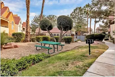 2200 South Fort Apache Road 2049, Las Vegas, NV 89117 Community