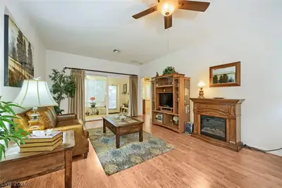 2817 Ground Robin Drive, North Las Vegas, NV 89084 Living Room