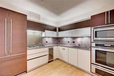 3750 South Las Vegas Boulevard 3707, Las Vegas, NV 89158 Kitchen