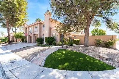 2841 Floral Peak Drive, Henderson, NV 89074 Front of Structure