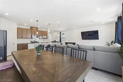 10170 Canyon Mantle Street, Las Vegas, NV 89166 Dining Area