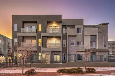 1192 Blossom Point Street Las Vegas, NV 89135