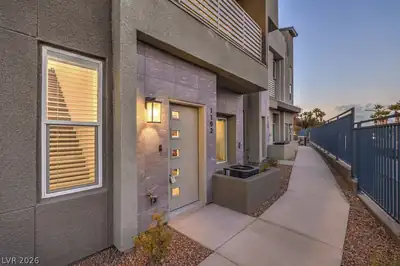 1192 Blossom Point Street, Las Vegas, NV 89135 Entry