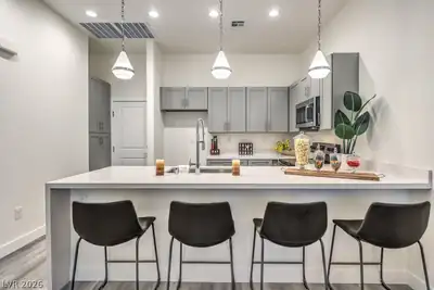 1192 Blossom Point Street, Las Vegas, NV 89135 Kitchen