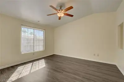 7290 Sheared Cliff Lane 204, Las Vegas, NV 89149 Bedroom