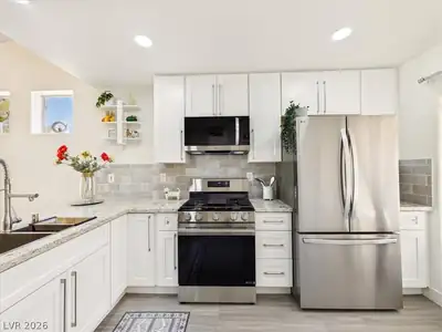 2833 Breakers Creek Drive, Las Vegas