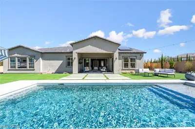8735 South Pioneer Way, Las Vegas