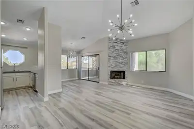 5028 South Rainbow Boulevard 205, Las Vegas, NV 89118 Living Room