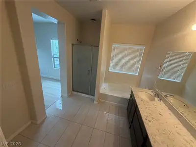 382 Clown Creek Street, Henderson, NV 89014 Primary Bathroom