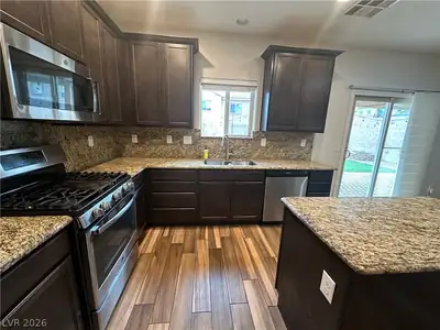 382 Clown Creek Street, Henderson, NV 89014 