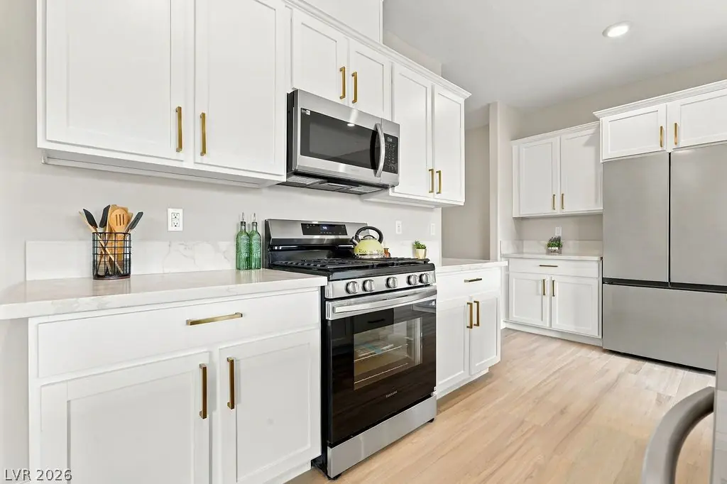 7246 Dazzle Point Street, North Las Vegas, NV 89084