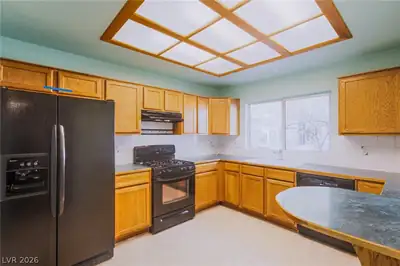 8520 Waycross Drive, Las Vegas, NV 89134 Kitchen