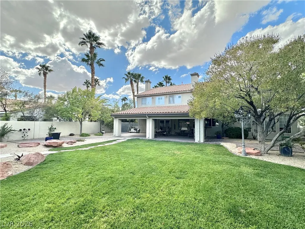 5630 Lion Head Way, Las Vegas, NV 89118