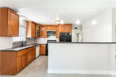 2163 Golden Arrow Drive, Las Vegas, NV 89169 Kitchen