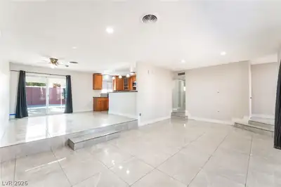 2163 Golden Arrow Drive, Las Vegas, NV 89169 Living Room