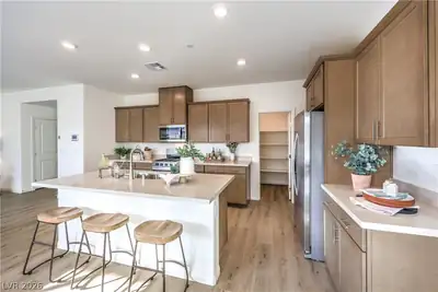 1813 Shondra Court, North Las Vegas, NV 89084 Kitchen