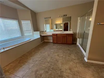 7081 Claythorn Road, Las Vegas, NV 89148 Primary Bathroom
