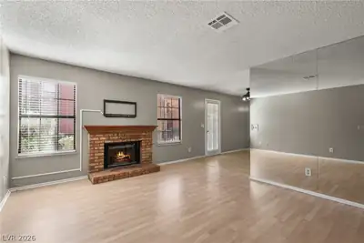5576 West Rochelle Avenue 13B, Las Vegas, NV 89103 Living Room