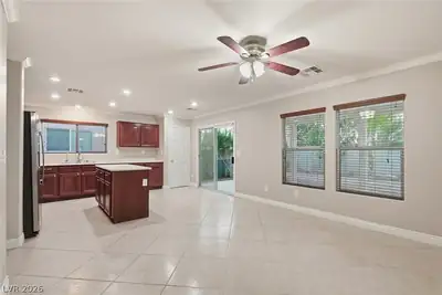 7616 Emerald Ridge Court, Las Vegas, NV 89129 Living Room
