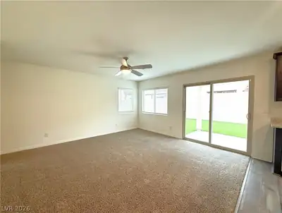 4943 Amberlyn Street, Las Vegas, NV 89122 Living Room