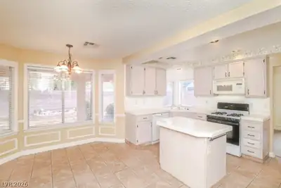 1429 Hawkwood Road, Henderson, NV 89014 Kitchen