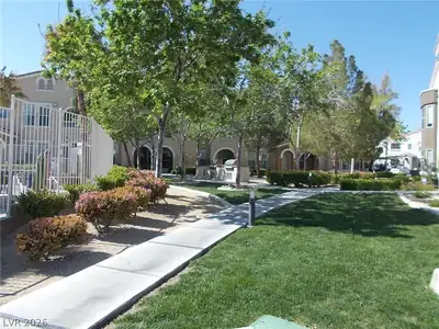 10001 PEACE Way 2265, Las Vegas, NV 89147 Yard