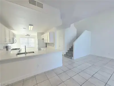 5125 West Reno Avenue 1015, Las Vegas, NV 89118 Kitchen