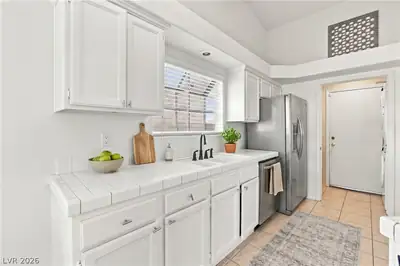 1012 Weatherboard Street, Henderson, NV 89011 Kitchen