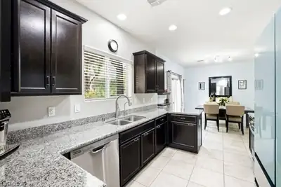 8079 Mosaic Sunrise Lane, Las Vegas, NV 89166 Kitchen