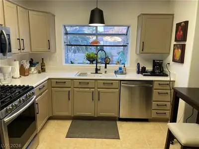 9304 Yucca Blossom Drive, Las Vegas, NV 89134 Kitchen