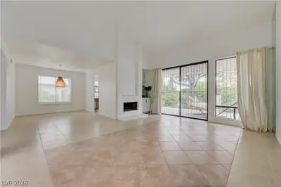 2695 San Lago Court, Las Vegas, NV 89121 Living Room