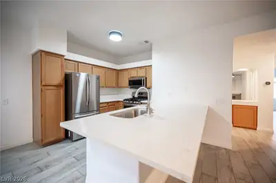 5415 West Harmon Avenue 1057, Las Vegas, NV 89103 Kitchen