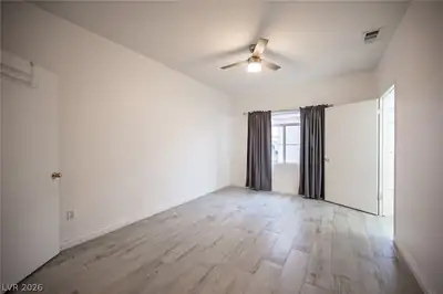 5415 West Harmon Avenue 1057, Las Vegas, NV 89103 Bedroom