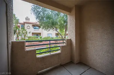 5415 West Harmon Avenue 1057, Las Vegas, NV 89103 Patio