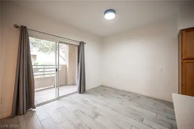 5415 West Harmon Avenue 1057, Las Vegas, NV 89103 Dining Area