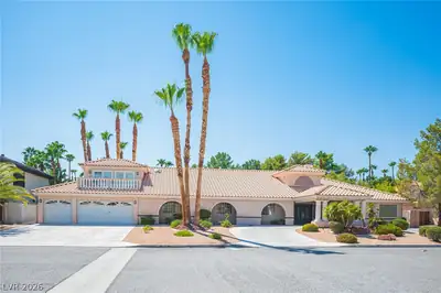 2855 Mountain Mist Court, Las Vegas, NV 89117 Front of Structure