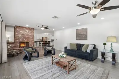 2908 Mason Avenue, Las Vegas, NV 89102 Living Room