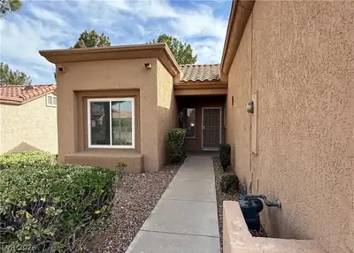 10101 Hemet Drive, Las Vegas, NV 89134 Front of Structure