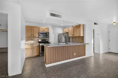 7570 West Flamingo Road 115, Las Vegas, NV 89147 
