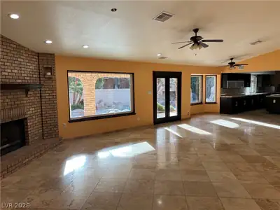 1930 Ski Slope Circle, Las Vegas, NV 89117 Living Room